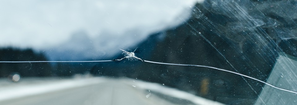 Repair A Cracked Windshield With 6 Steps | Infinity Insurance